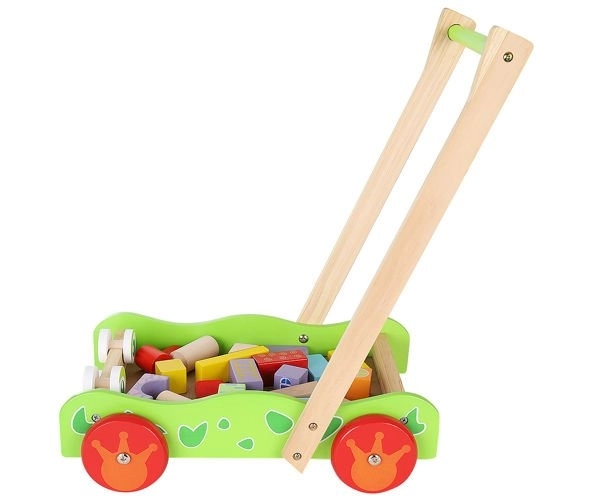 Dřevěný vozík se stavebními bloky